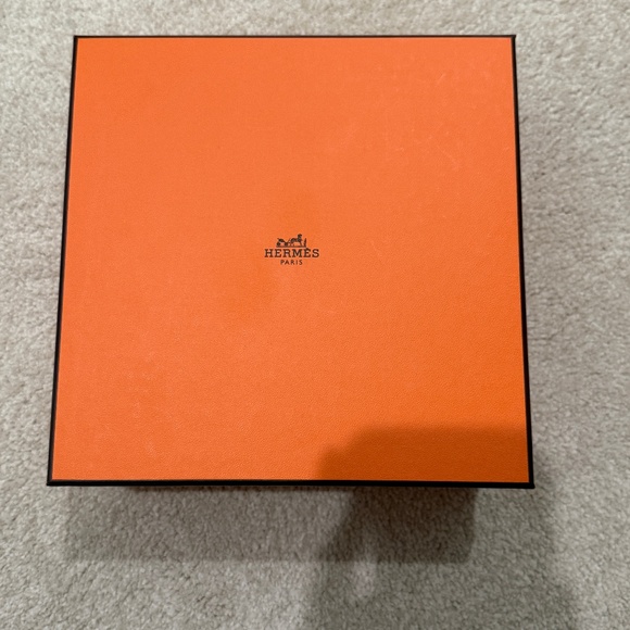New & Authentic Small Hermes Gift Box - Square & Orange. - Picture 1 of 5